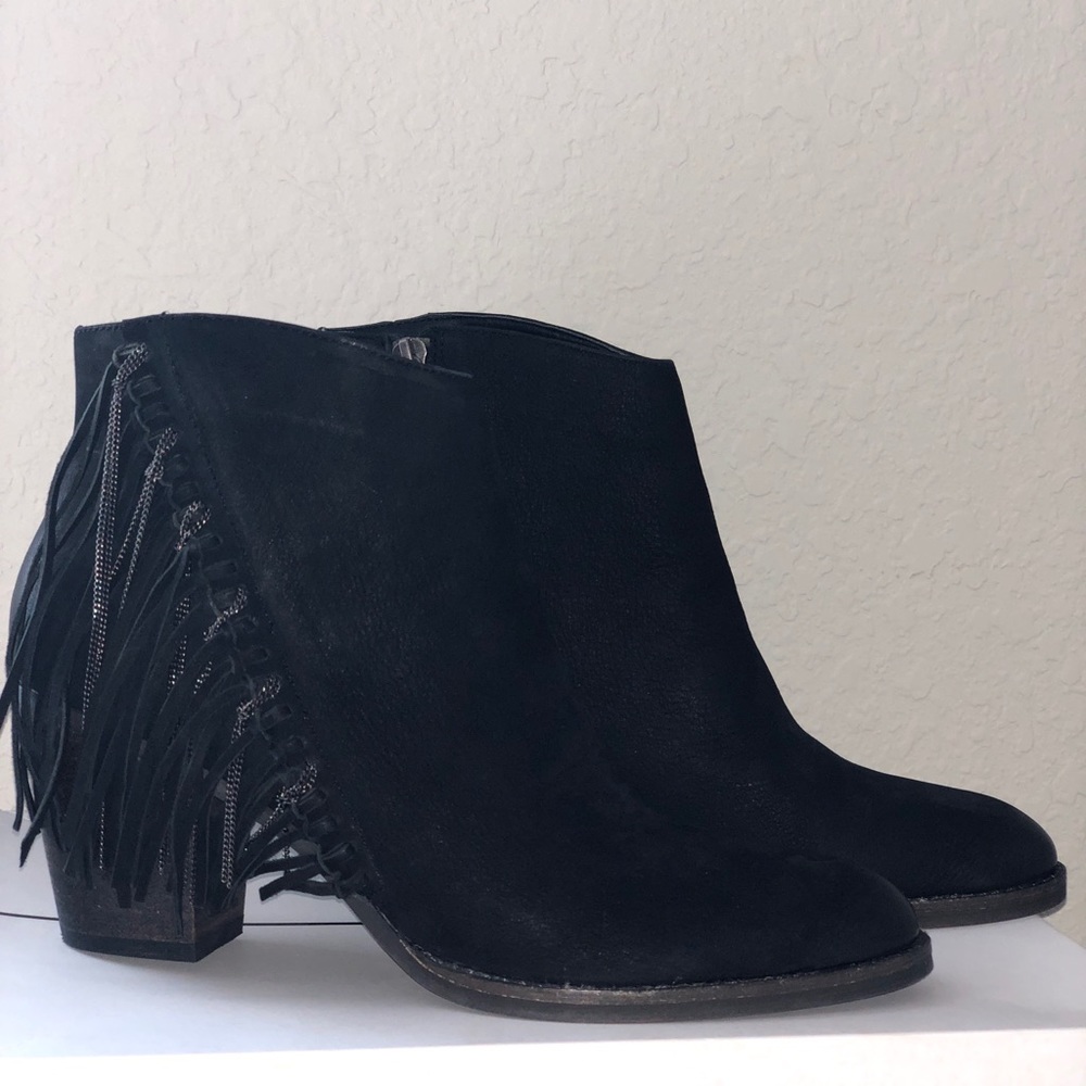 Brand New Dolce Vita Juneau Fringe Booties sz 8.5